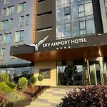 Hotel Sky Airport 4*