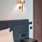 Sky Airport 4*