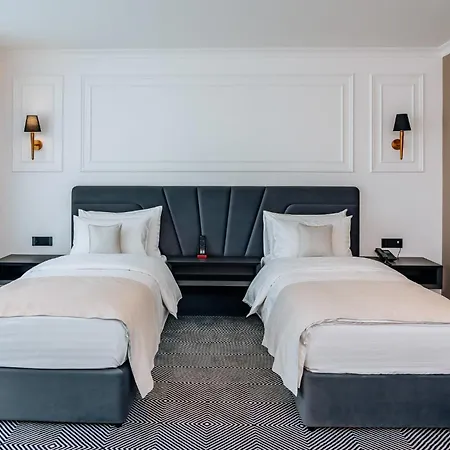 Sky Airport 4* Cluj-Napoca