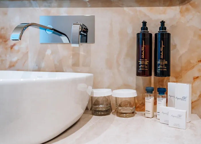 Готель Sky Airport