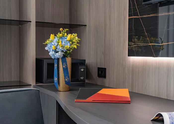 Sky Airport Hotel 4*